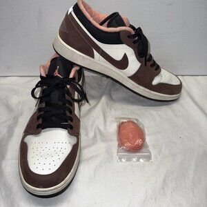 Nike Air Jordan 1  Low Mocha DC6991-200 Size 12